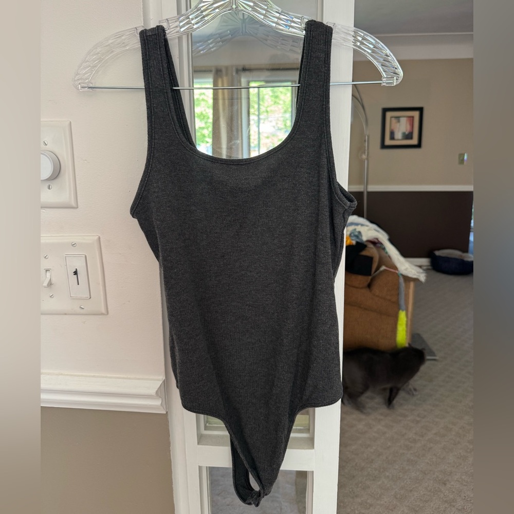 American Eagle medium gray bodysuit